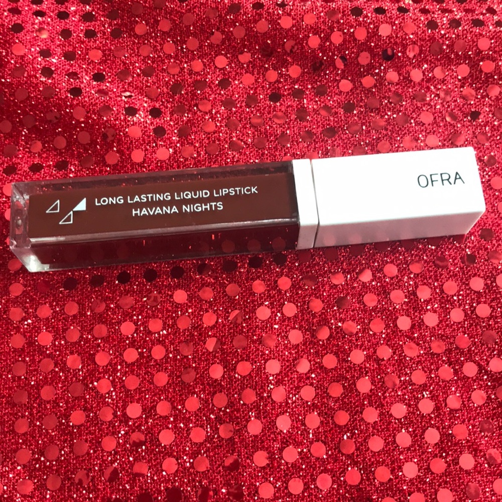 Liquid lipstick